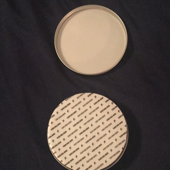 NWT Hair styling balm. Smells amazing. - Picture 6 of 6